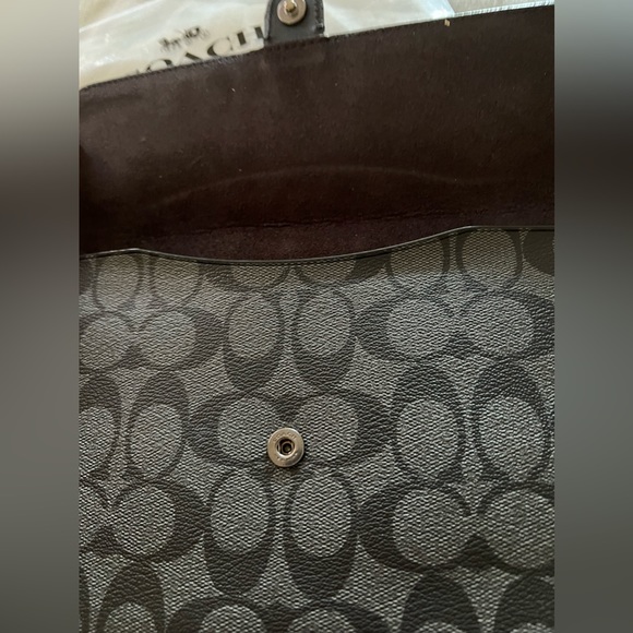 Coach mini tablet/phone case - Picture 4 of 5